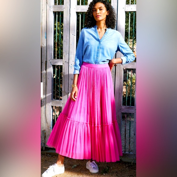 Anthropologie Dresses & Skirts - Anthropologie Vibrant Pink Maxi Skirt